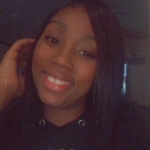 Meet your Posher, Deandria